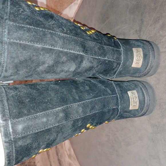 Black  UGG 7 WOMEN BOOTS - Picture 2 of 7